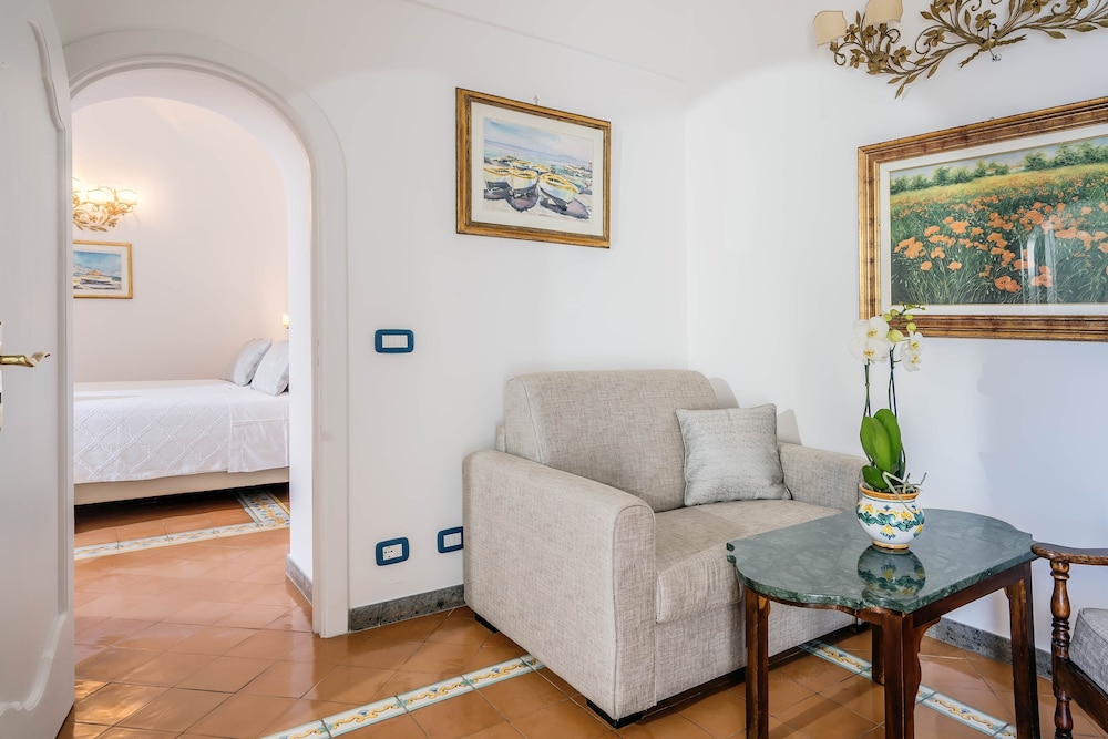 Junior Suite, Balcony, Sea View - Photo 18