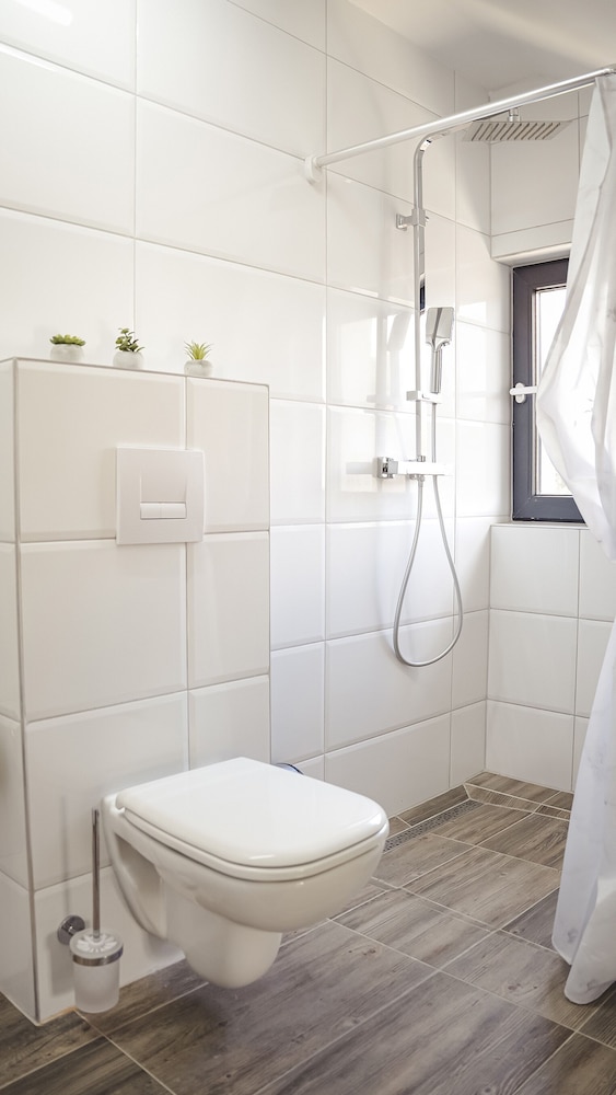 Comfort Double Room, Private Bathroom photo 2