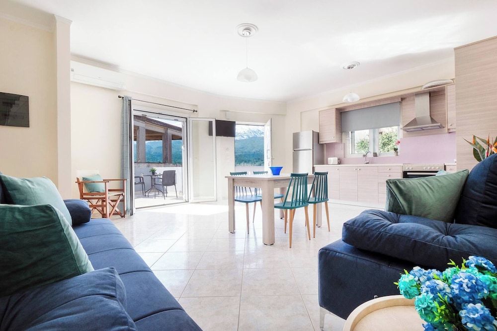 Apartment, 2 Bedrooms, Balcony, Garden View