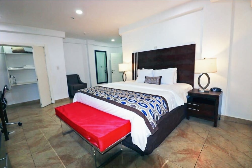 Executive Suite photo 1