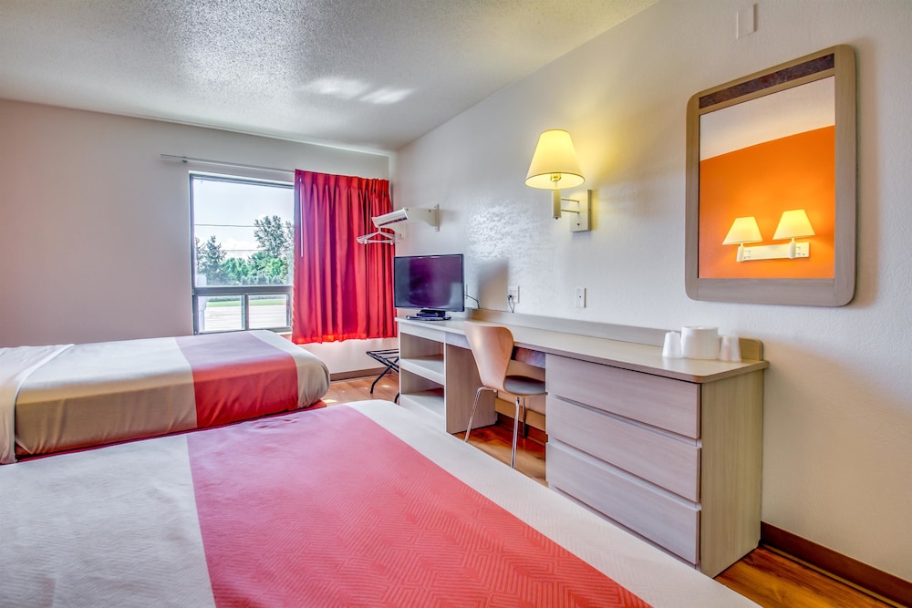 Deluxe Room, 2 Queen Beds, Accessible, Non Smoking photo 3