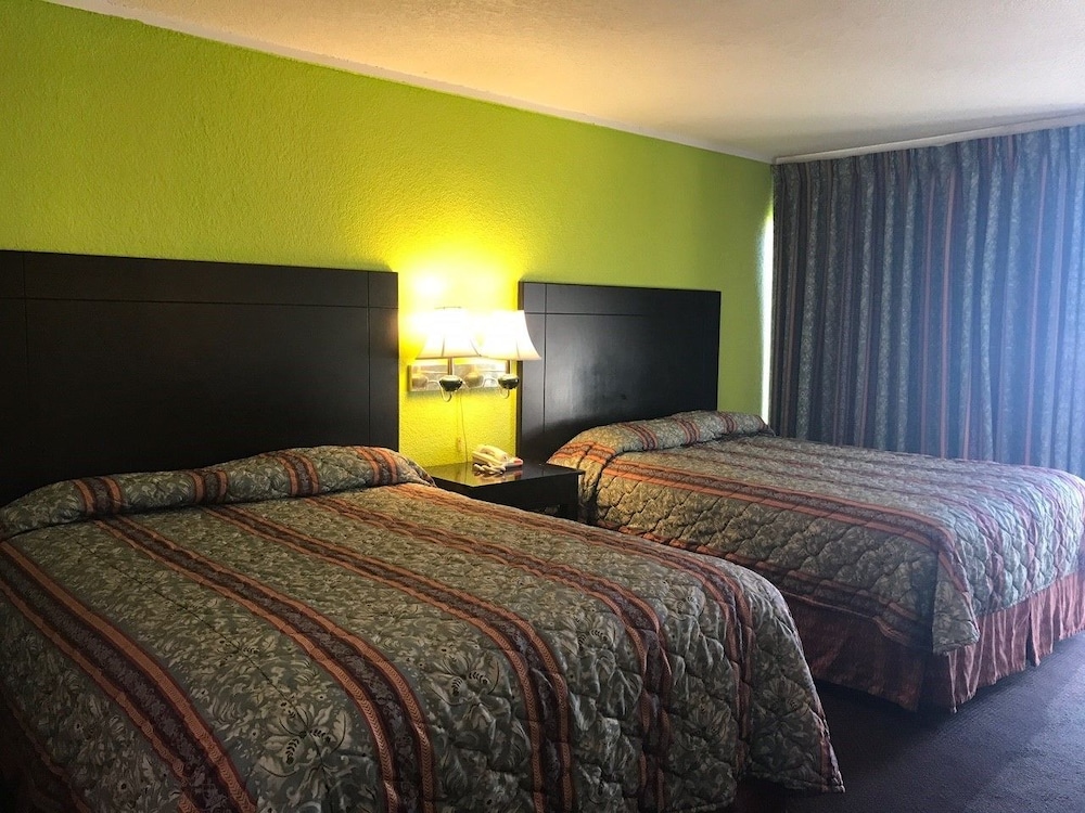 Standard Room, 2 Double Beds, Non Smoking