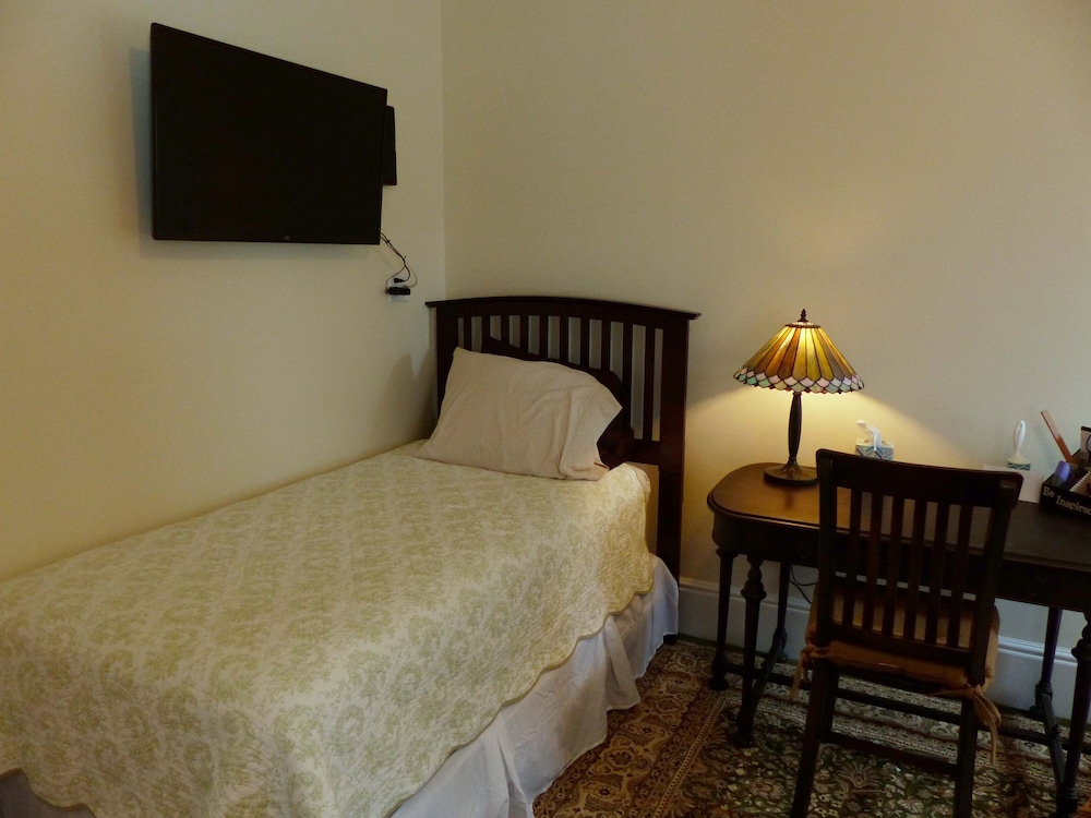Deluxe Triple Room photo 2