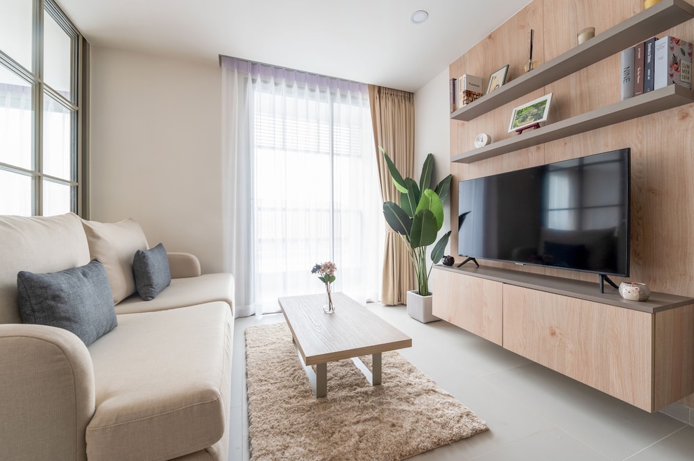 City Double Room, 1 Bedroom, Non Smoking, City View - Photo 3