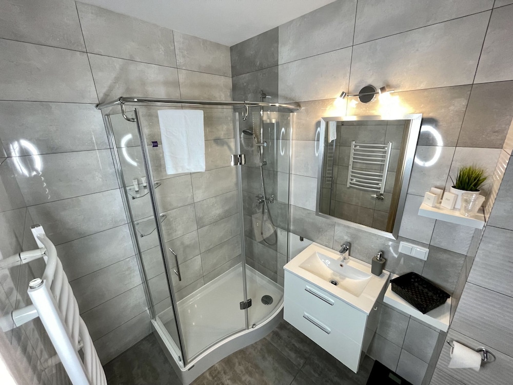 Basic Double or Twin Room photo 3