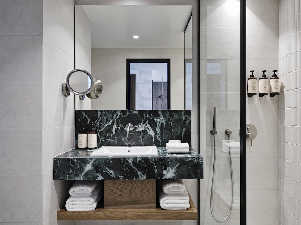 Active Suite - Photo 17
