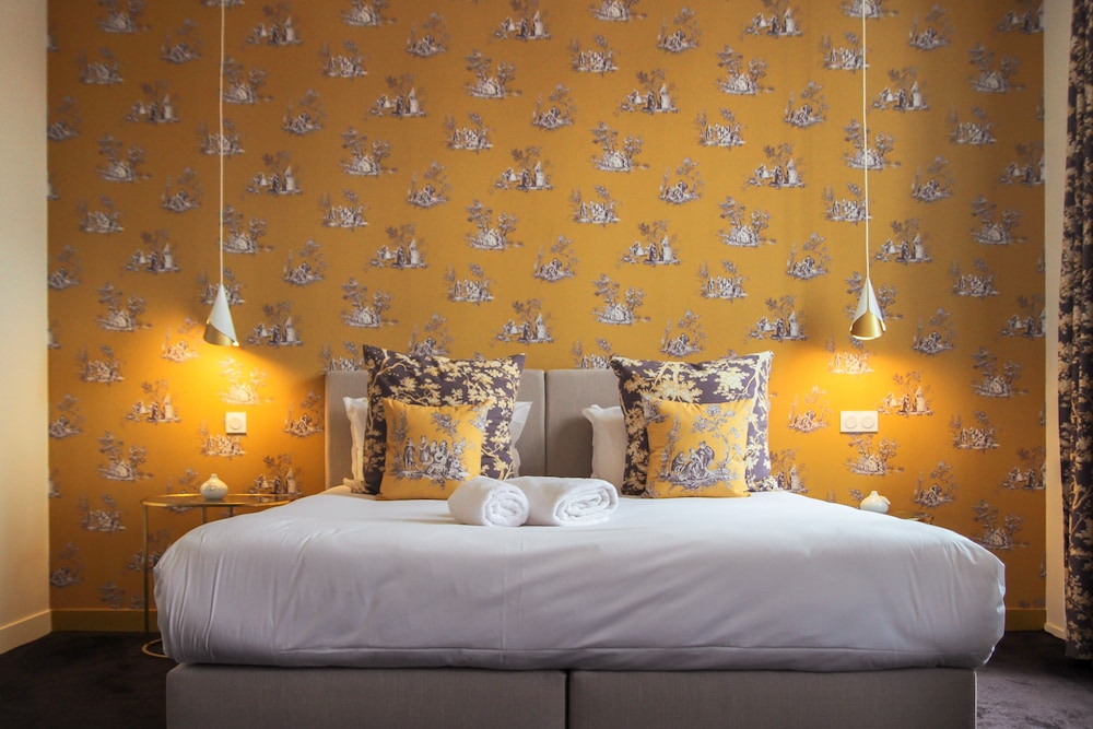 Junior Room