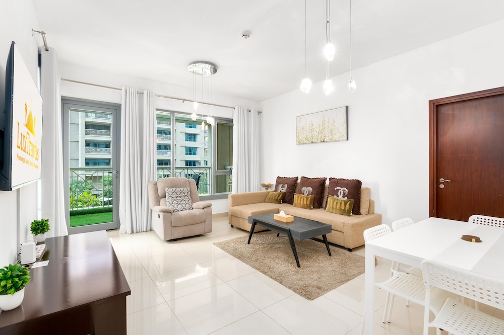 Premier Apartment photo 1