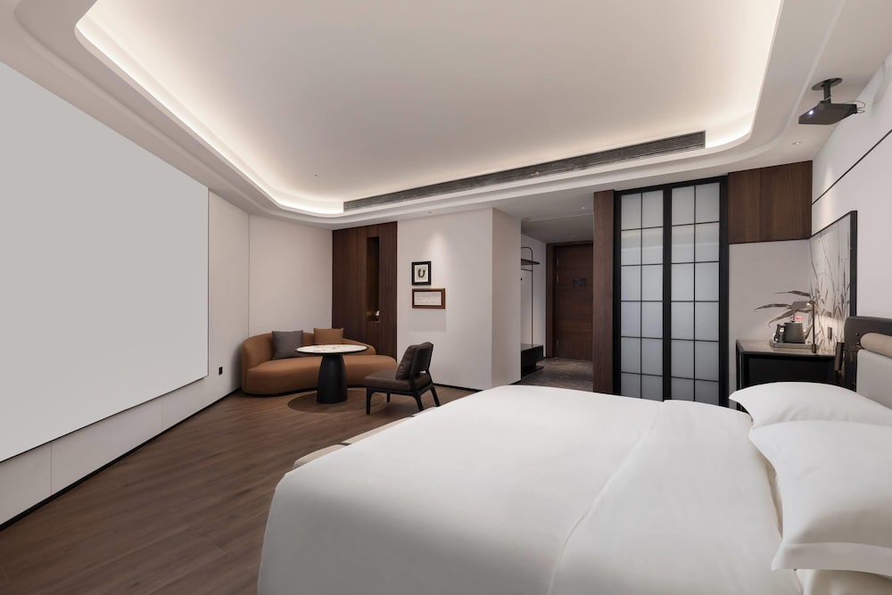 Room, 1 King Bed, Non Smoking