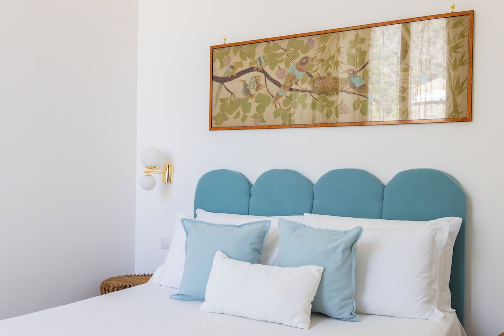 Romantic Double Room, Private Bathroom, Garden View