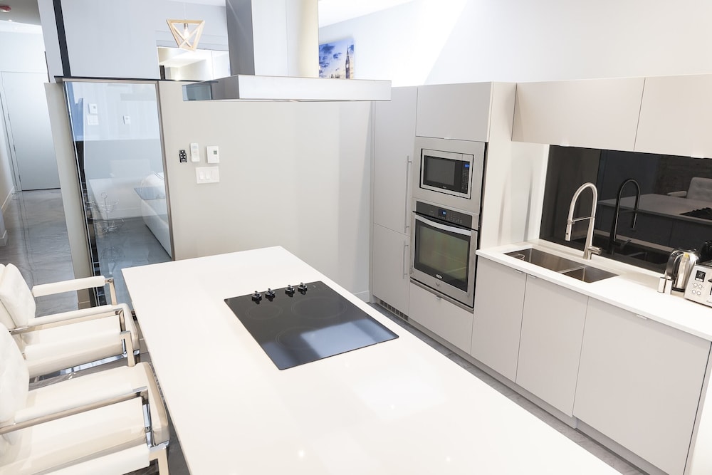 Double Room, 1 Bedroom (1203) thumbnail 6