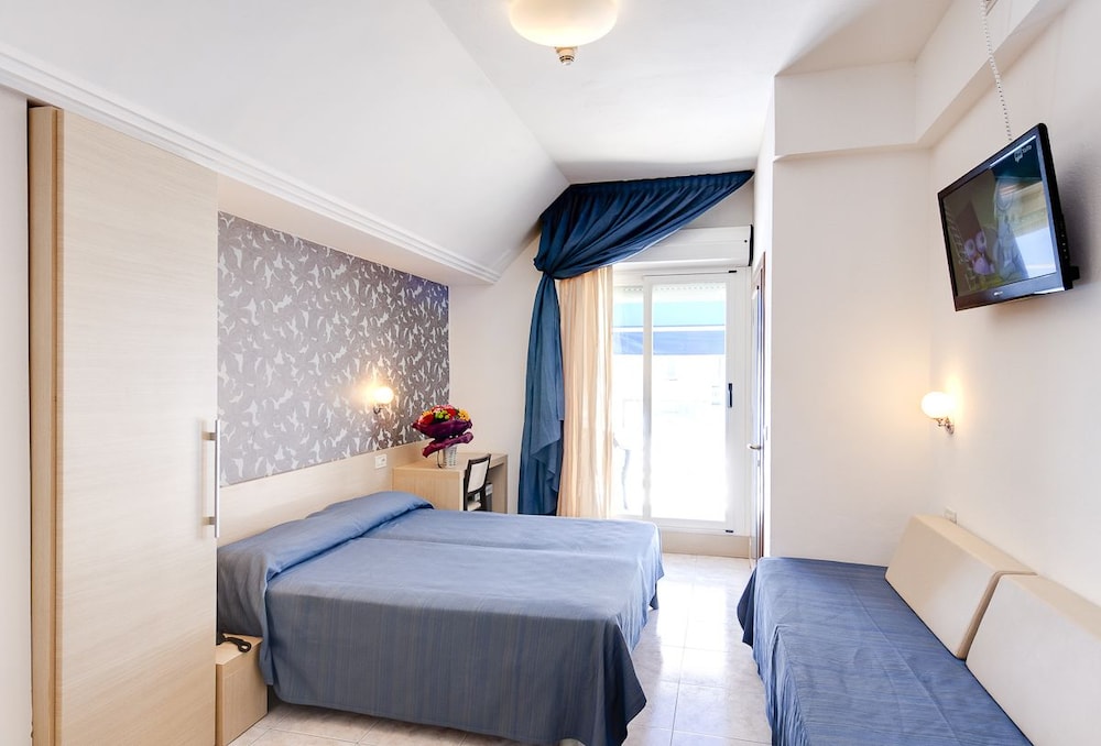 Triple Room photo 1