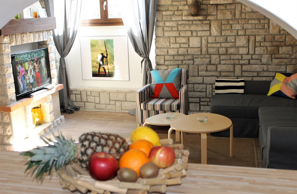Apartment (Mimoza)