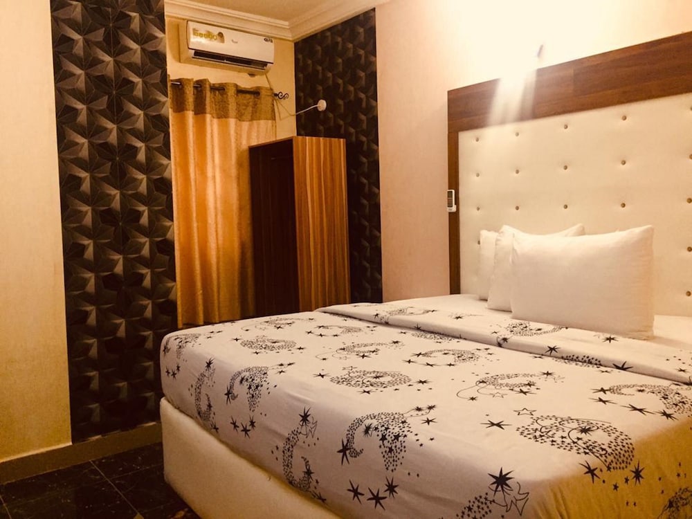 Executive Room photo 1