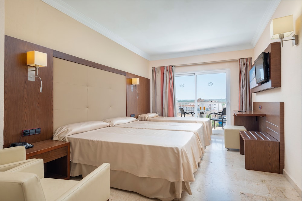 Habitación Triple Estándar, Balcón