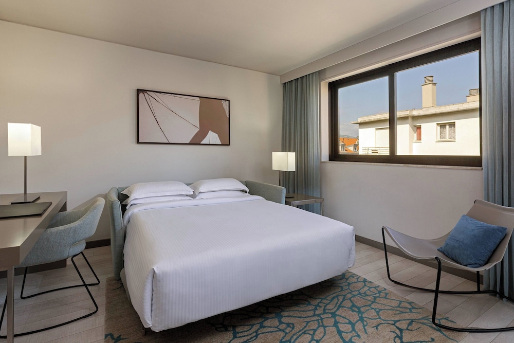 Family Suite, 2 Twin Beds, City View