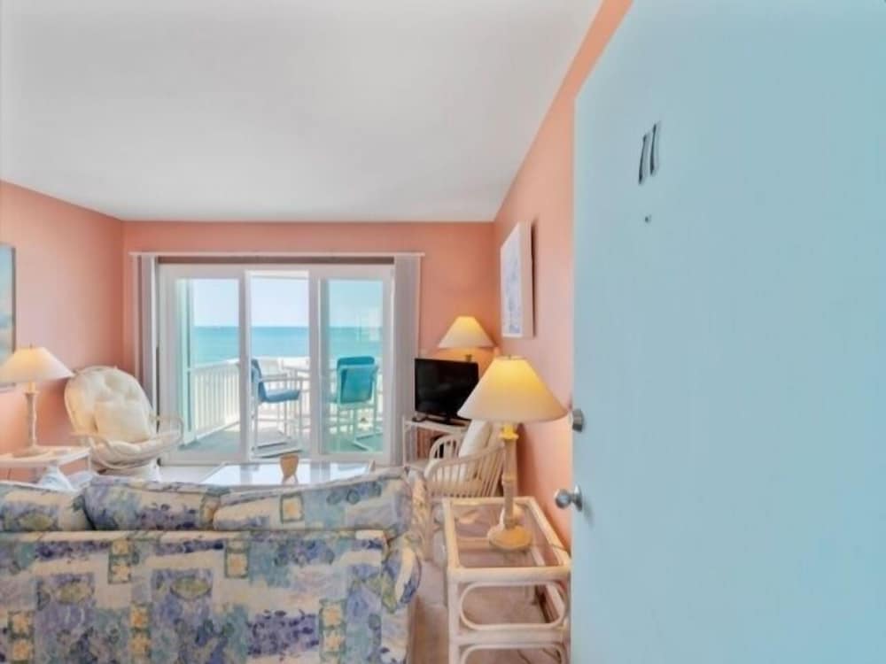 Condo, 1 Bedroom photo 1