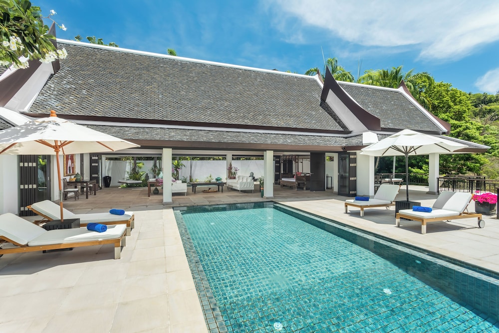 Villa photo 2