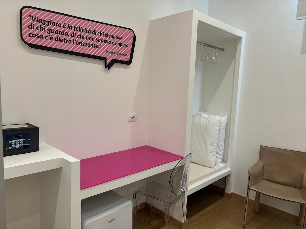 Deluxe Room - Photo 2