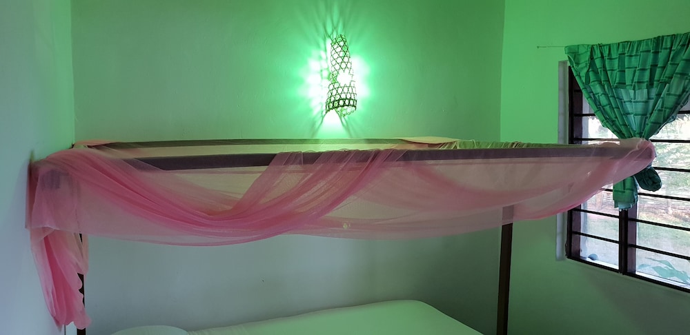 Deluxe Double Room, 1 King Bed, Ocean View, Beachfront photo 1