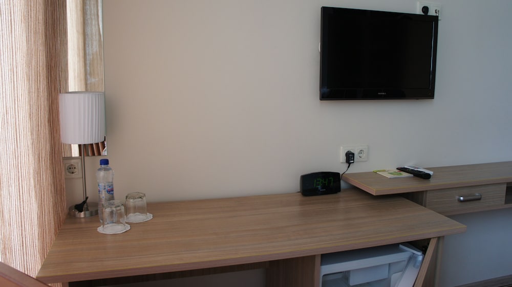 Standard Double Room photo 2