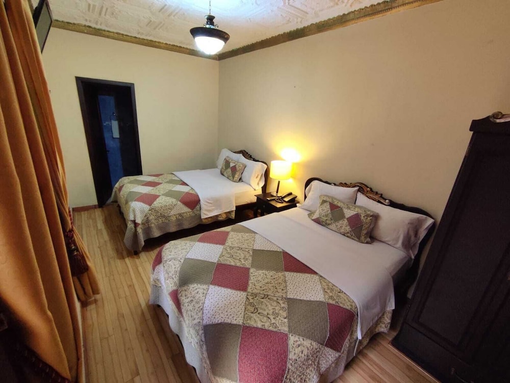 Standard Room, 2 Double Beds photo 1