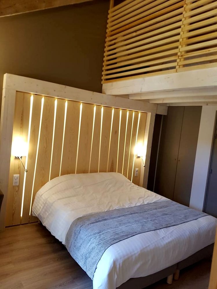 Superior Quadruple Room photo 3
