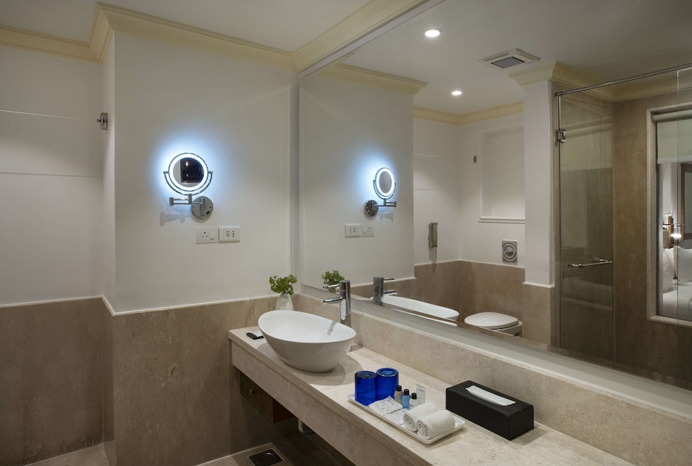 Premium Room with Balcony and Garden View ( Villas ) Premium Room with Balcony and Garden View ( Villas )