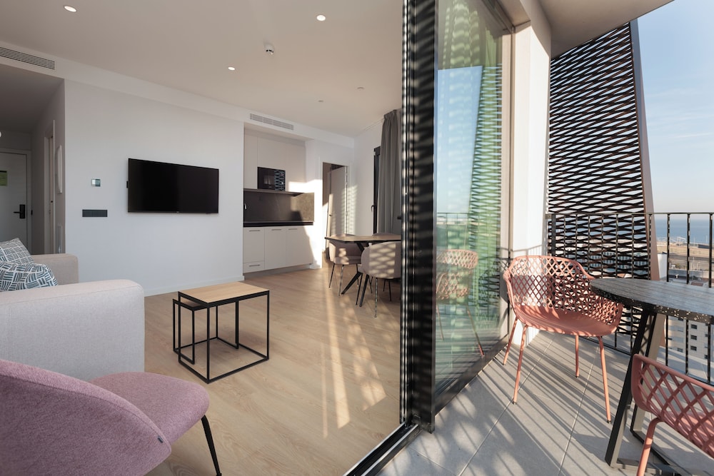 1 Bedroom Apartment Panoramic Sea View photo 3