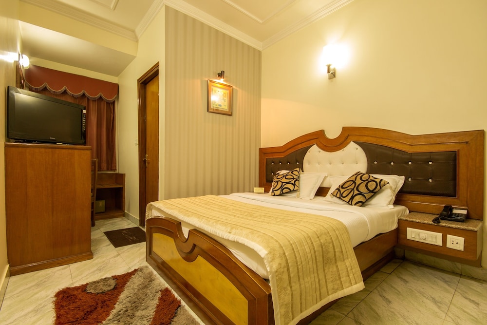 Deluxe Room - Photo 8
