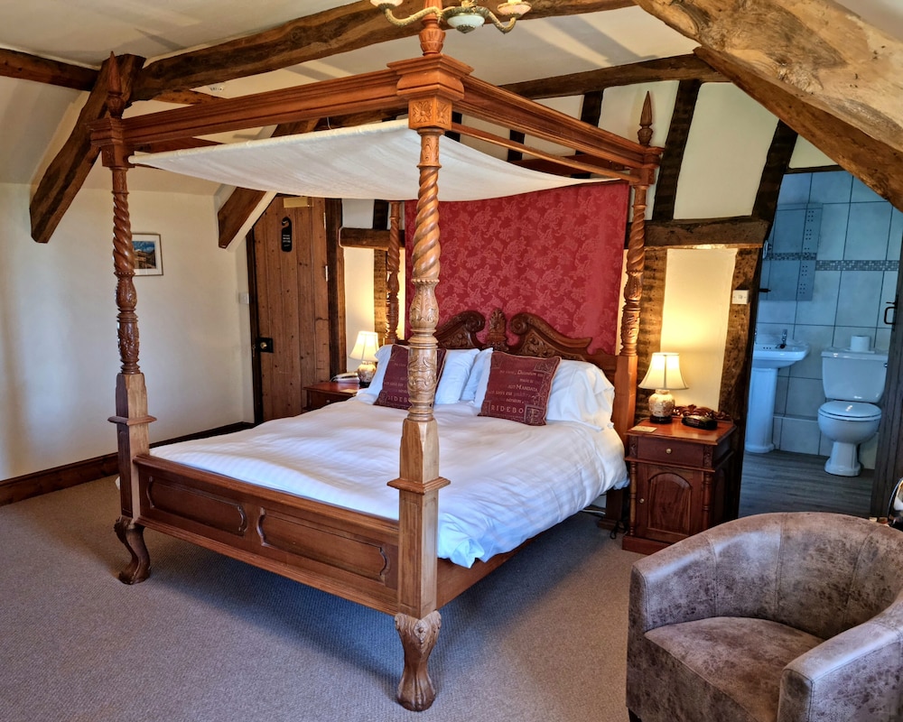 Double or Twin Room (Feature) photo 1