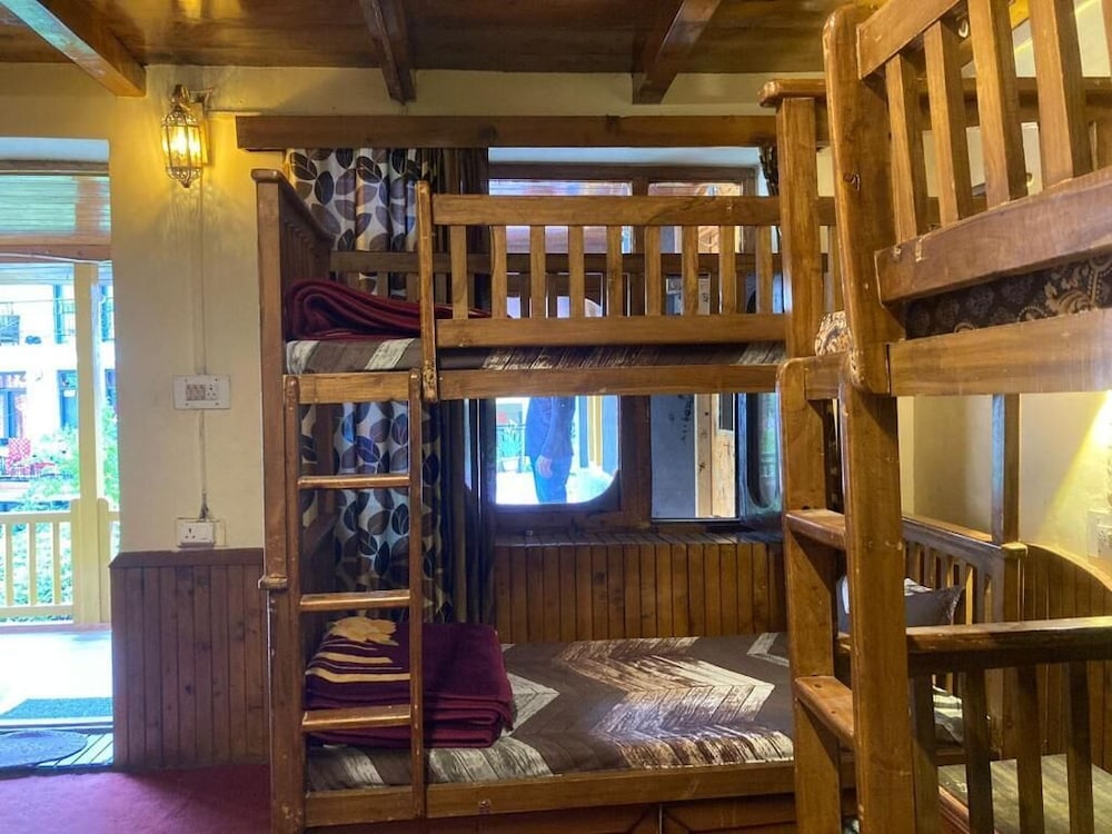 Comfort Shared Dormitory, Balcony, Mountain View