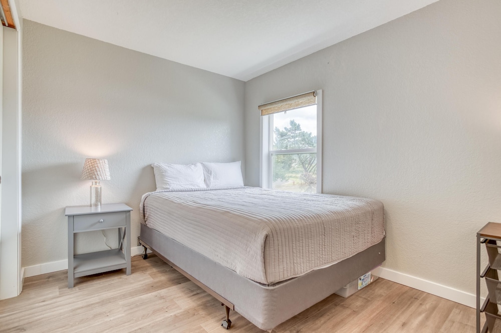 House, 2 Queen Beds (Nehalem House) photo 1
