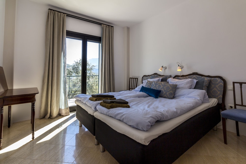 Casa, 3 habitaciones, piscina privada, vista a la montaña