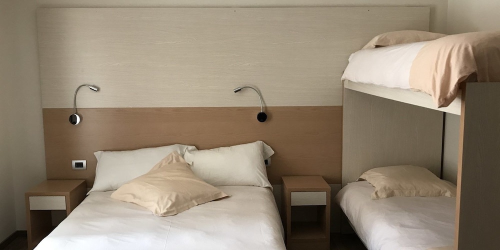 Superior Quadruple Room photo 1