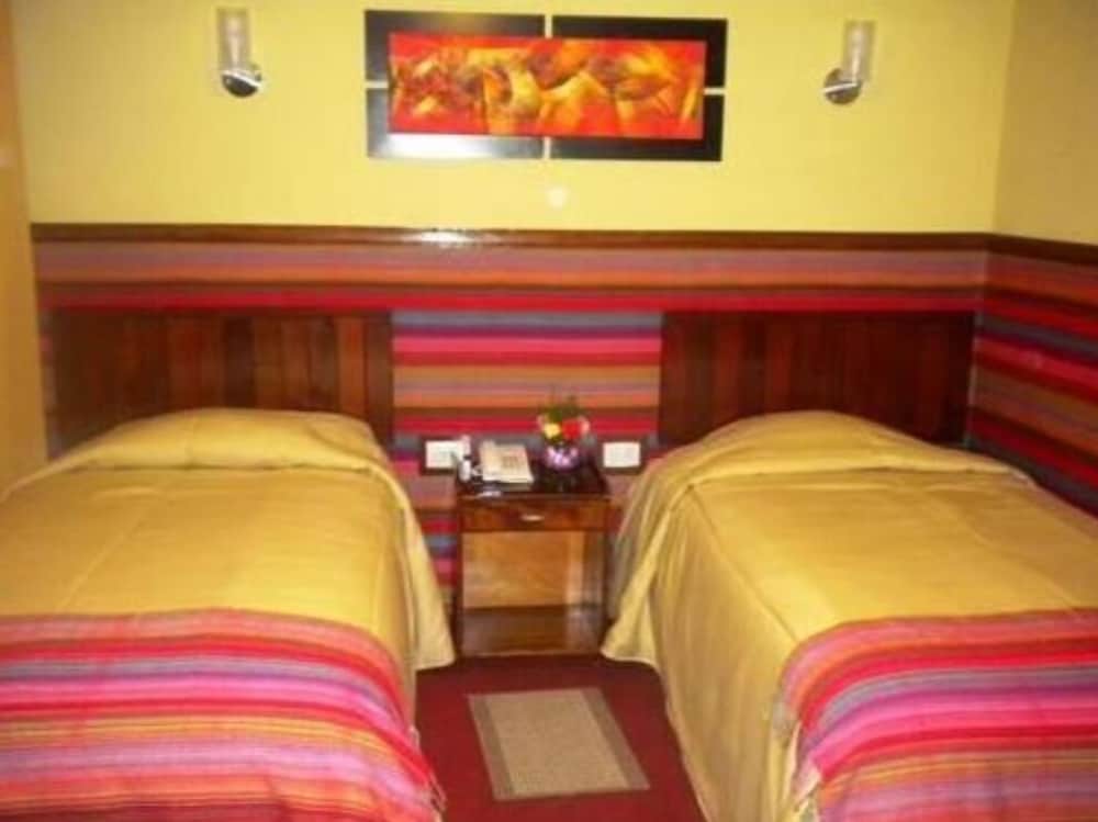 Basic Double Room photo 2