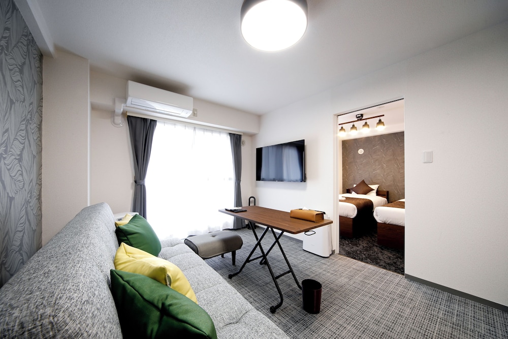 Family Suite - Photo 10