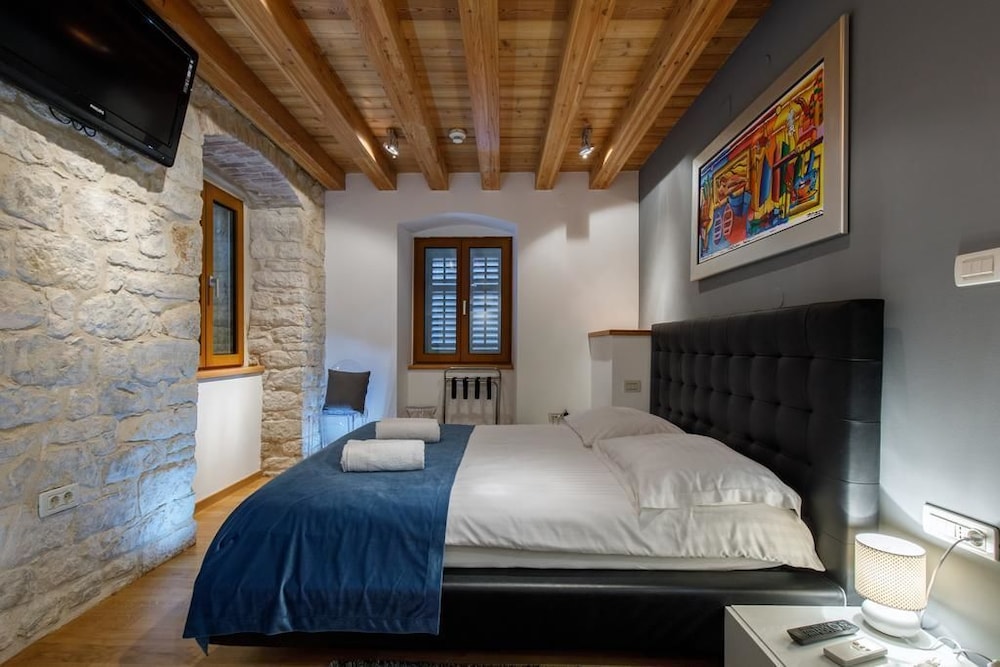Superior Double Room, City View