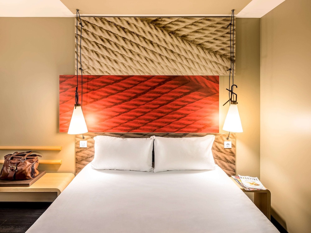 Room, 1 Double Bed - Photo 6