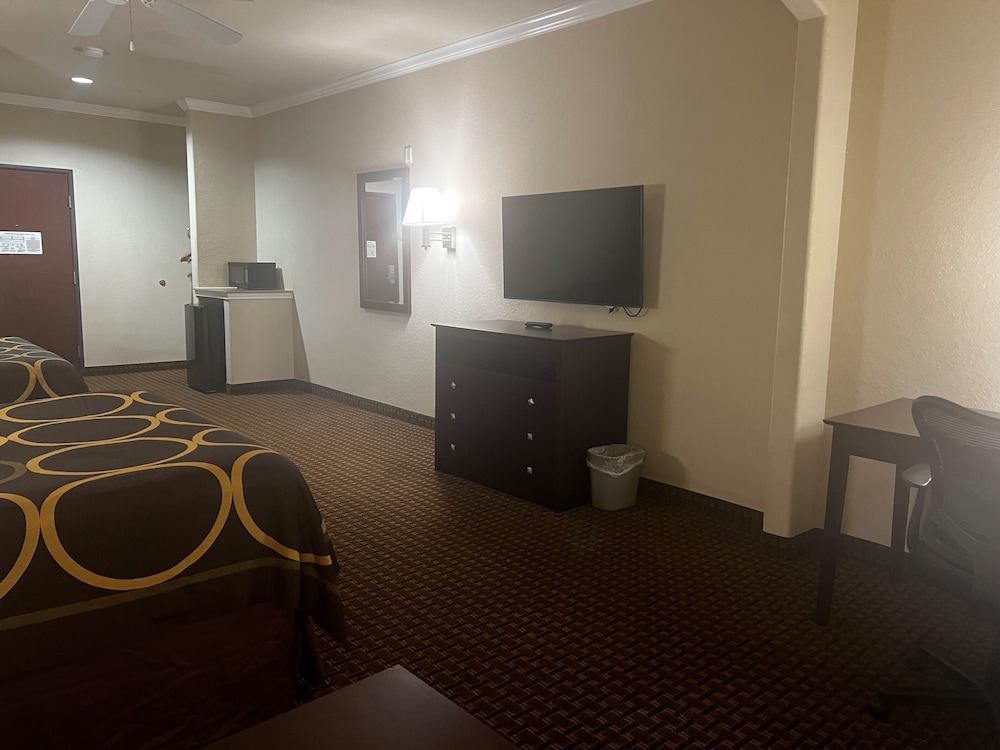 Studio Suite, 2 Queen Beds, Non Smoking - Photo 7