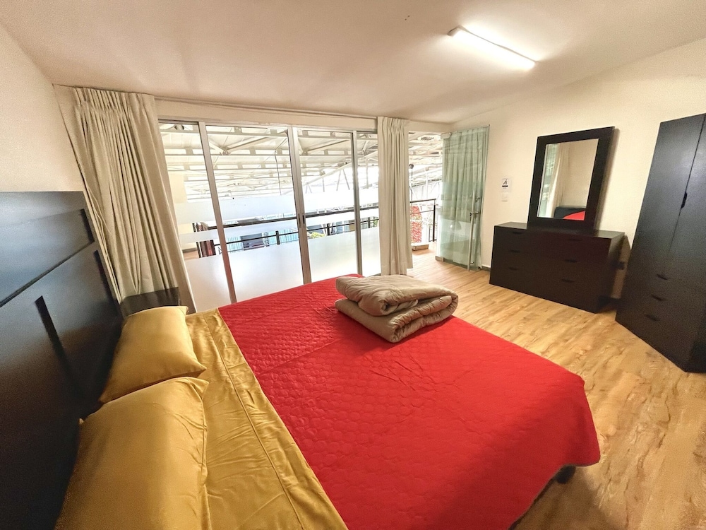 Deluxe Double Room, Shared Bathroom photo 1