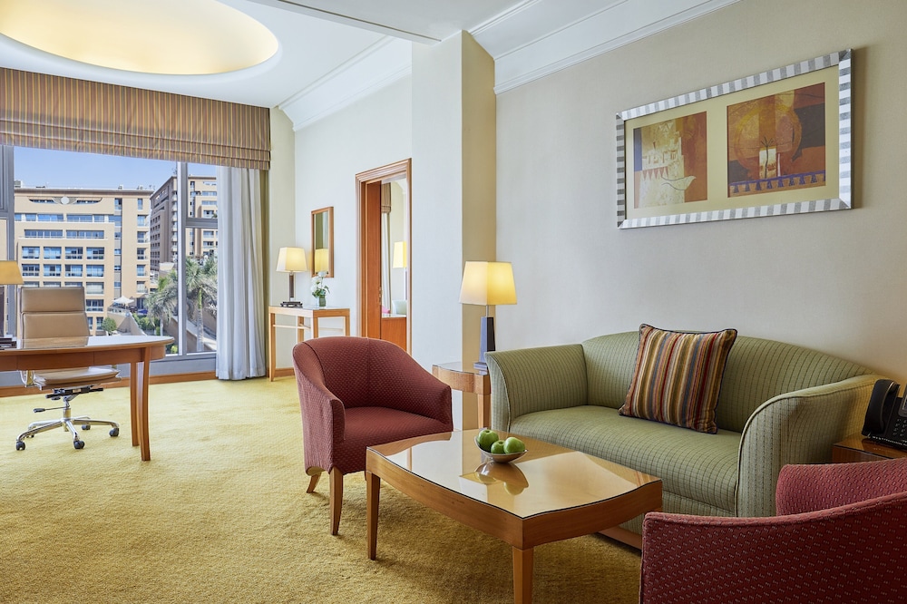 Suite, 1 Bedroom, Smoking - Photo 1