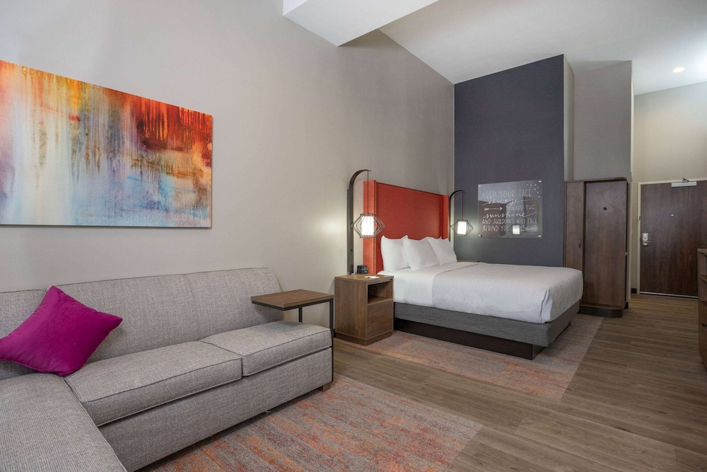 Suite, 1 Bedroom, Non Smoking - Photo 2