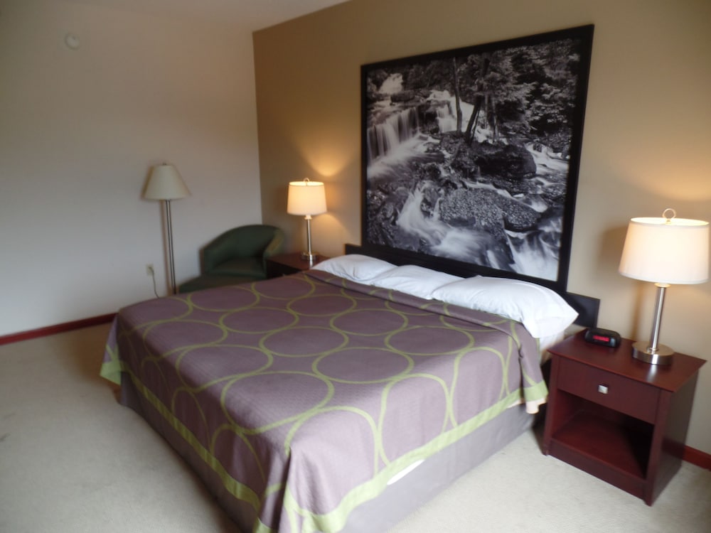 Studio Suite, 1 King Bed, Non Smoking - Photo 3
