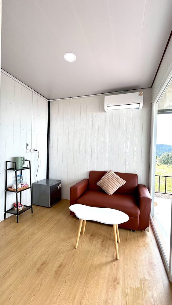 Panoramic Studio photo 3