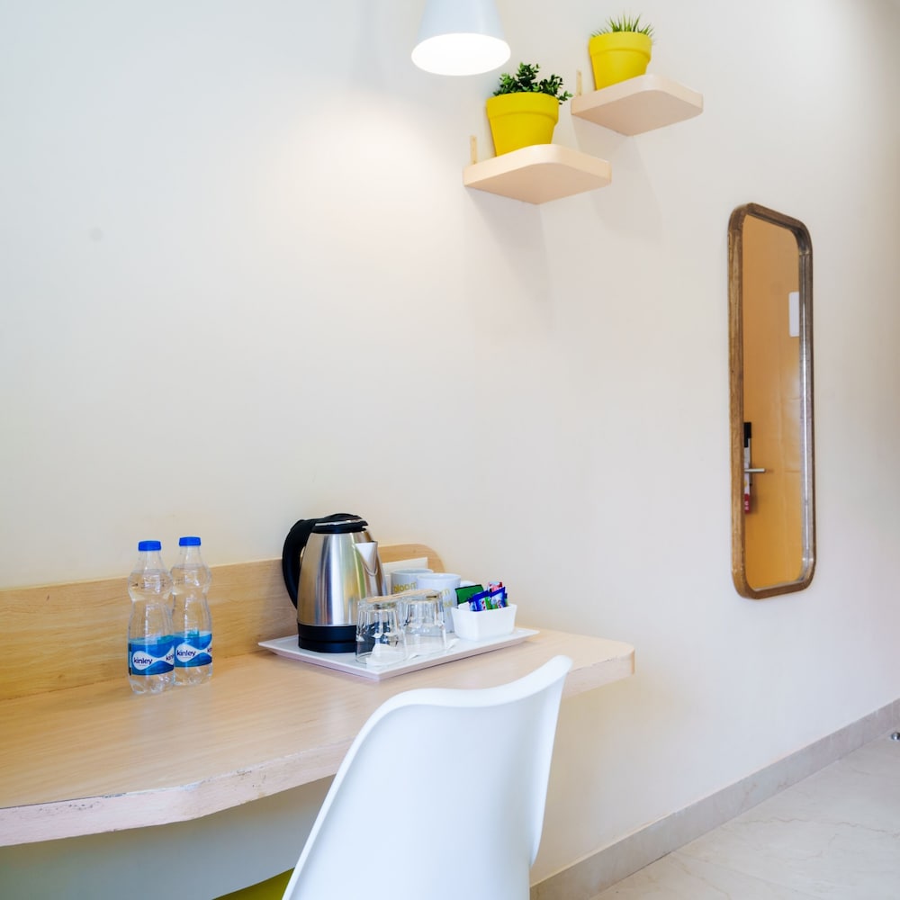 Standard Twin Room - Photo 3