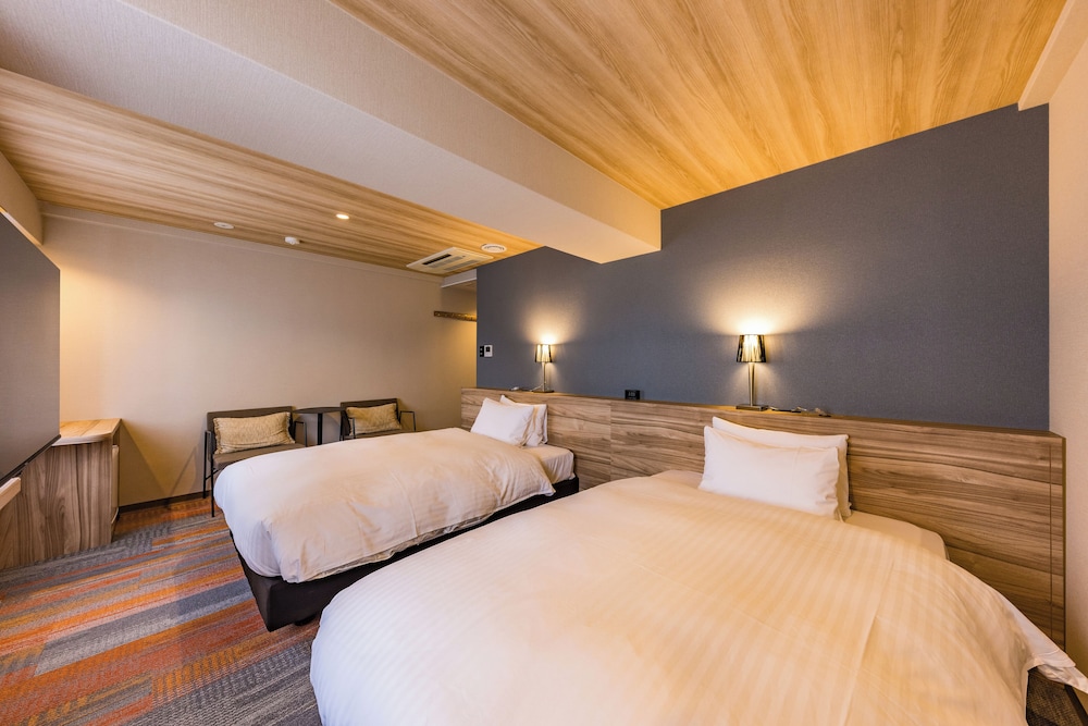 Comfort Twin Room, Non Smoking (Breakfast is Not included for 0-12yr) photo 3