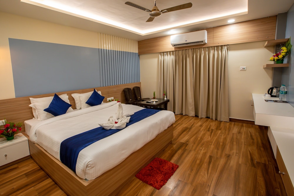 Deluxe Double Room, City View photo 1