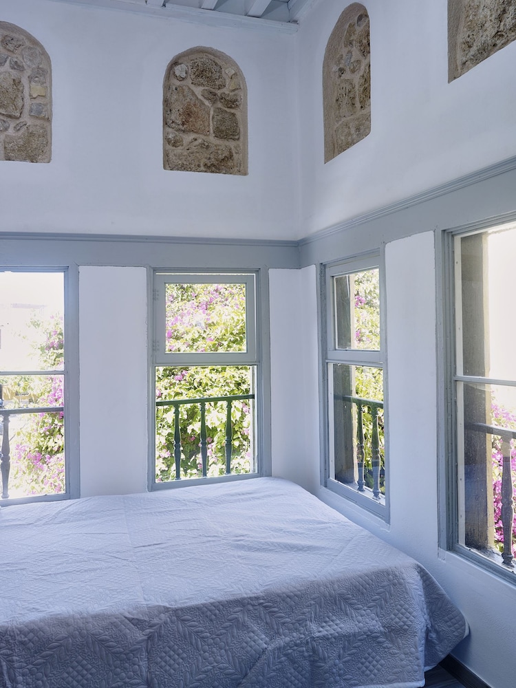 Luxury Apartment, 3 Bedrooms photo 2