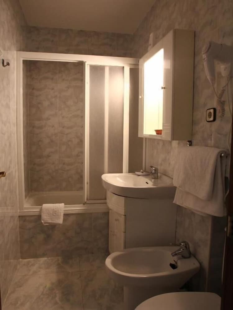 Classic Double Room photo 3